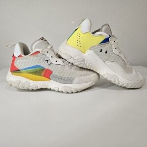 Nike Jordan Delta 2 SE Sai White Multi Black Chile Red Women’s SZ 8.5 D8266-106